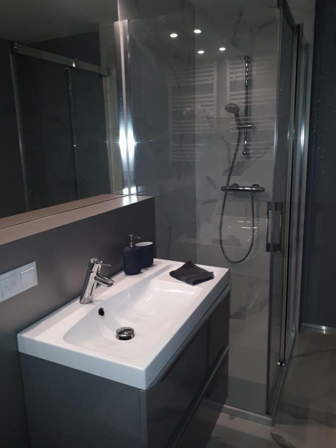 Apartamenty Centrum- Kochanowskiego -Dawniej Two-Bedroom Apartment 锡隆纳葛拉 外观 照片