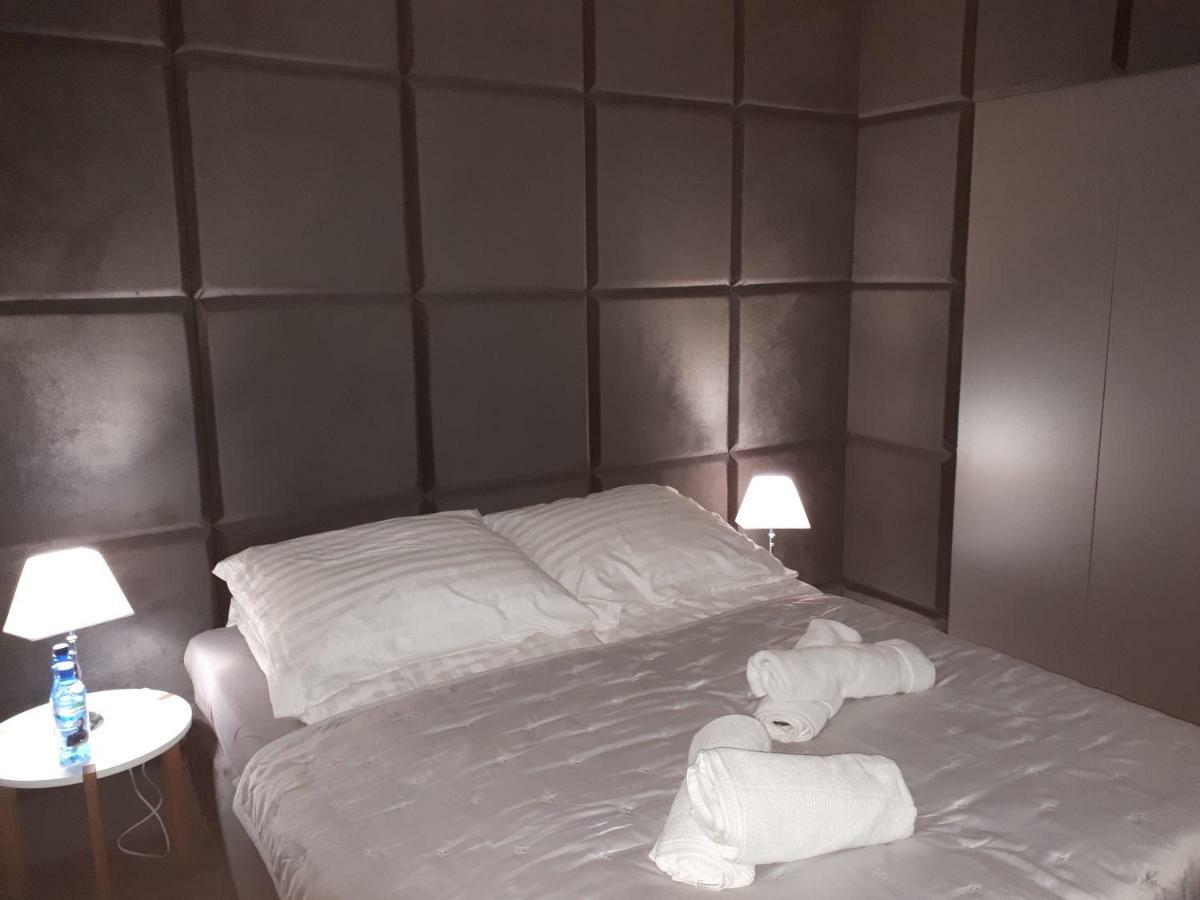 Apartamenty Centrum- Kochanowskiego -Dawniej Two-Bedroom Apartment 锡隆纳葛拉 外观 照片