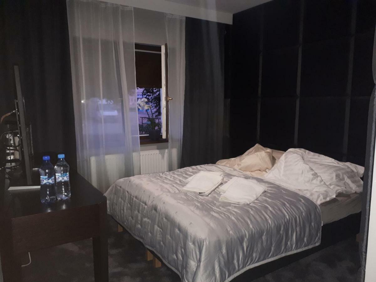 Apartamenty Centrum- Kochanowskiego -Dawniej Two-Bedroom Apartment 锡隆纳葛拉 外观 照片