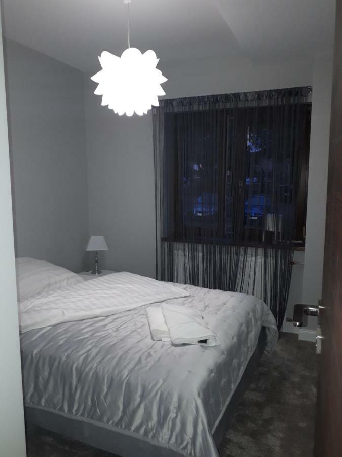 Apartamenty Centrum- Kochanowskiego -Dawniej Two-Bedroom Apartment 锡隆纳葛拉 外观 照片