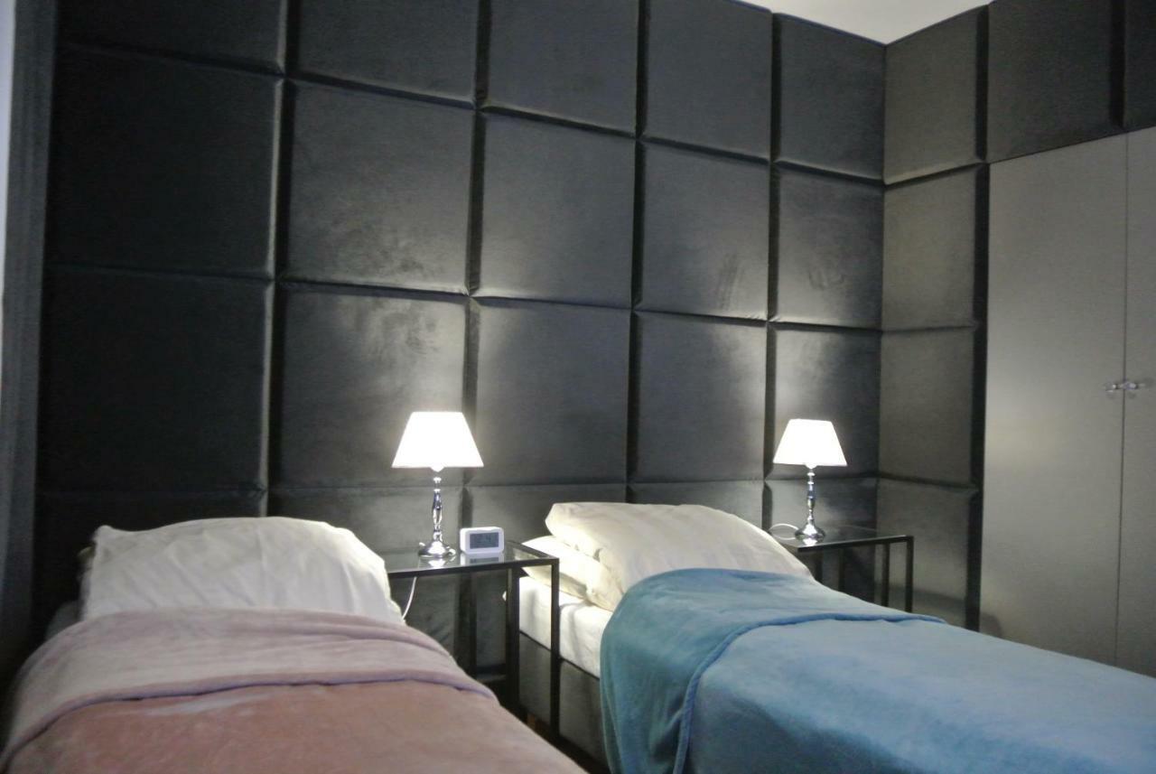 Apartamenty Centrum- Kochanowskiego -Dawniej Two-Bedroom Apartment 锡隆纳葛拉 外观 照片