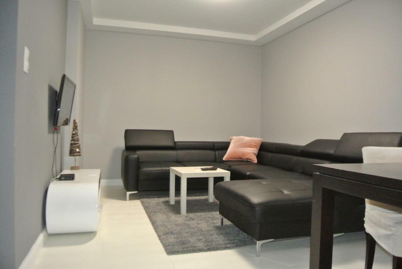 Apartamenty Centrum- Kochanowskiego -Dawniej Two-Bedroom Apartment 锡隆纳葛拉 外观 照片
