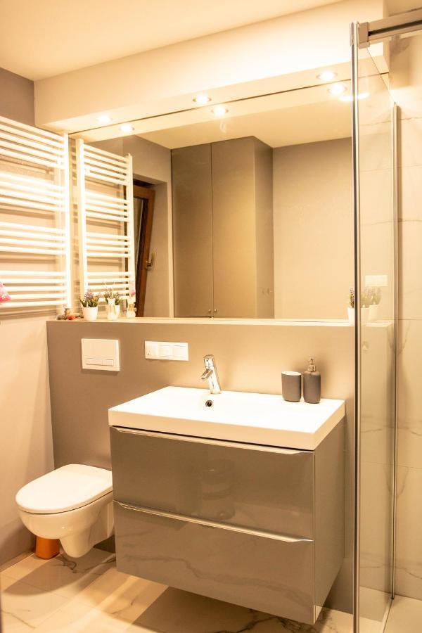 Apartamenty Centrum- Kochanowskiego -Dawniej Two-Bedroom Apartment 锡隆纳葛拉 外观 照片